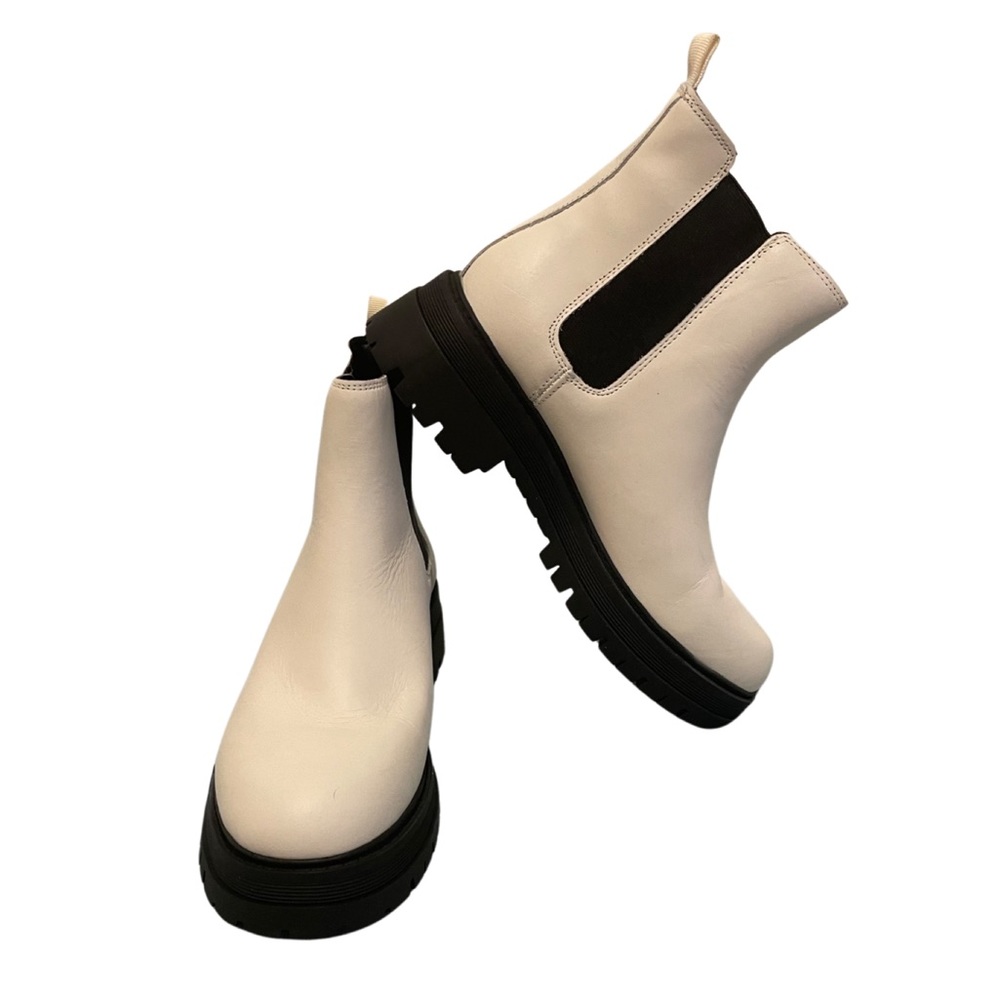 MARC FISHER Pietro Chelsea Boots Size 8M